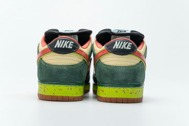 Dunk Low Premium SB 'Mosquito' Skate Shoes - Stylish and Comfortable