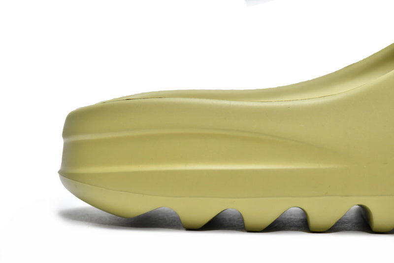 adidas Yeezy Slides 'Resin' - Gem Lux