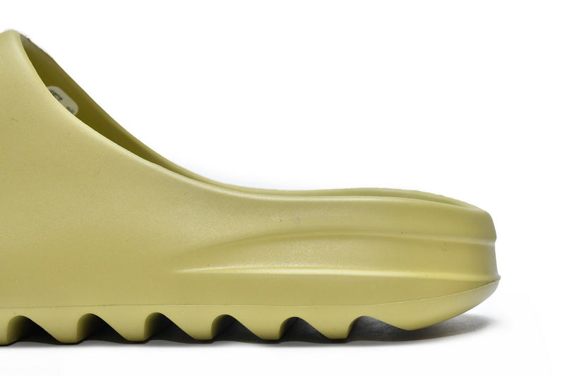 adidas Yeezy Slides 'Resin' - Gem Lux