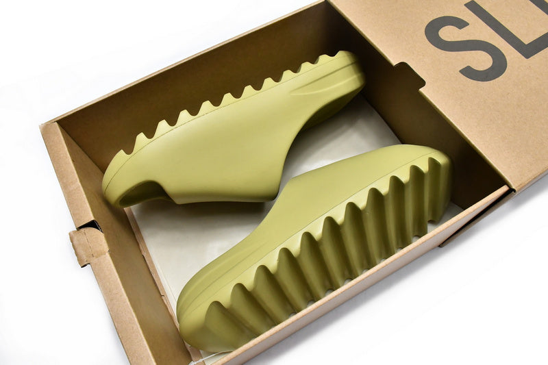 adidas Yeezy Slides 'Resin' - Gem Lux