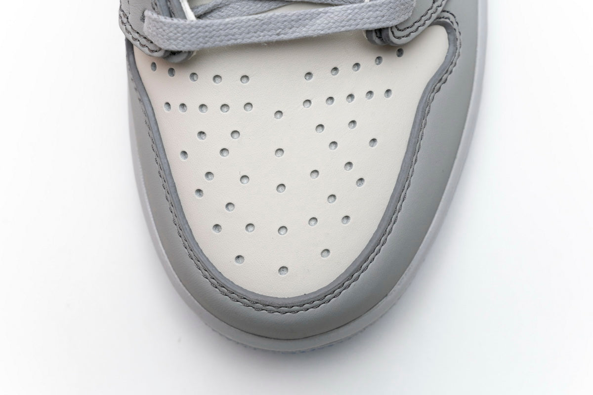 Air Jordan 1 High OG 'White Wolf Grey' - Luxury and Style Combined
