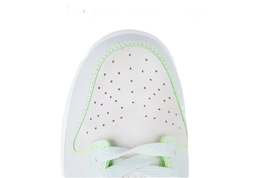 Dunk Low 'University of Oregon PE' Exclusive Sneakers