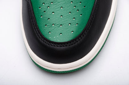 Air Jordan 1 Retro High OG 'Pine Green' – Bold and Versatile