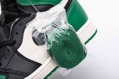 Air Jordan 1 Retro High OG 'Pine Green' – Bold and Versatile