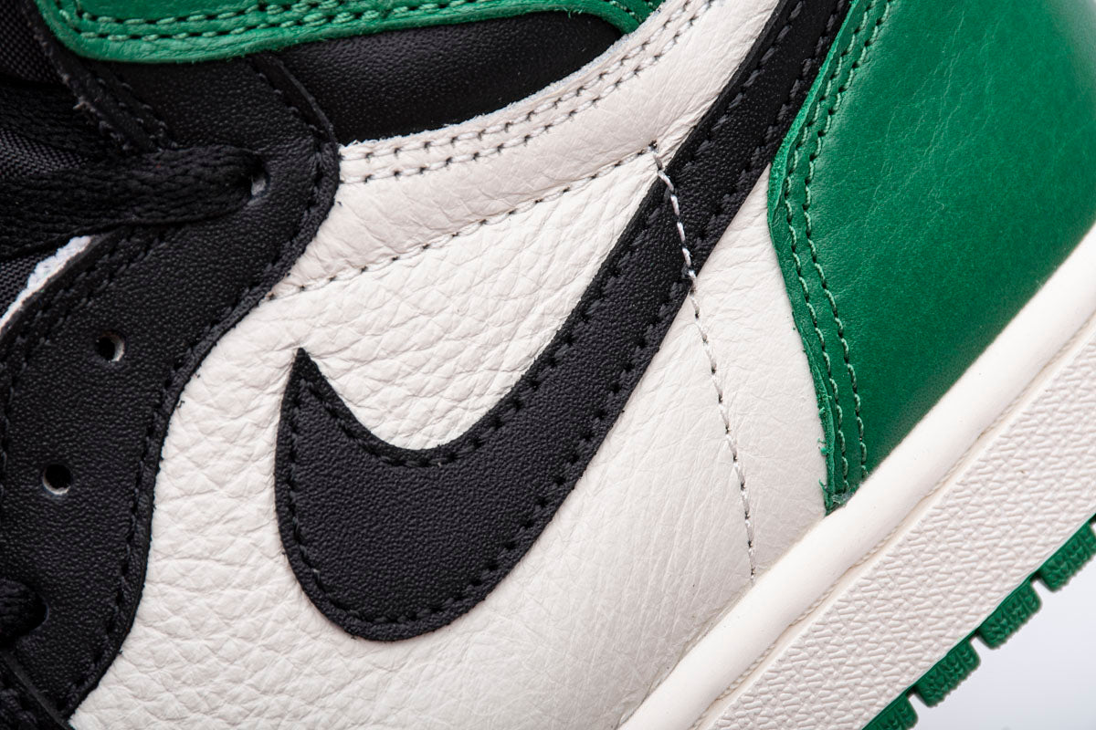 Air Jordan 1 Retro High OG 'Pine Green' – Bold and Versatile