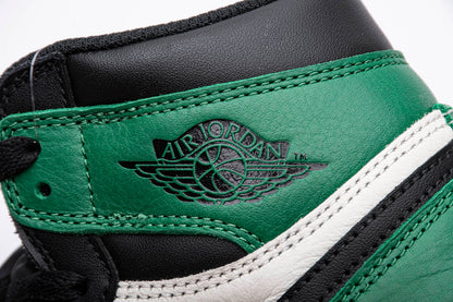 Air Jordan 1 Retro High OG 'Pine Green' – Bold and Versatile