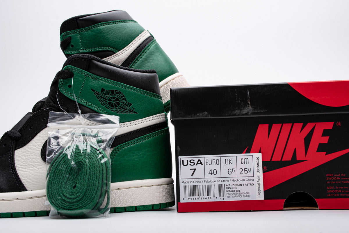 Air Jordan 1 Retro High OG 'Pine Green' – Bold and Versatile