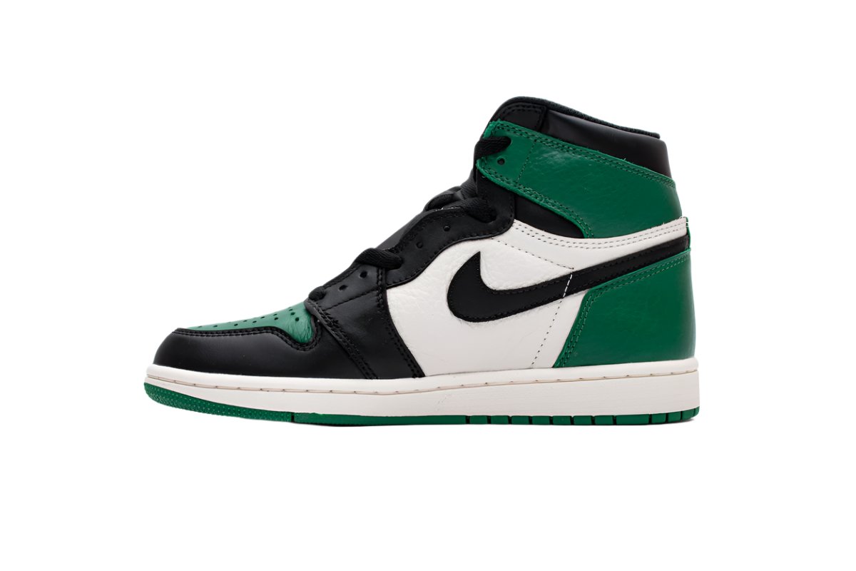 Air Jordan 1 Retro High OG 'Pine Green' – Bold and Versatile